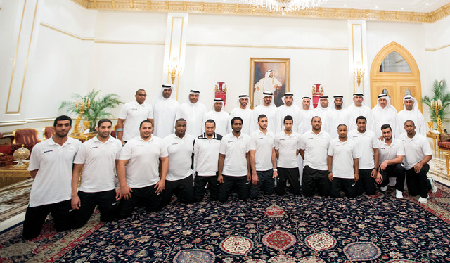 "محمد بن زايد يهنئ منتخب اليد بالتأهل إلى كأس العالم\t وام"