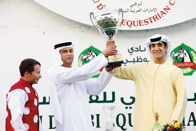"عدنان سلطان يتوج سالم الكتبي وتاج اوشي بسباق ديربي الإمارات"