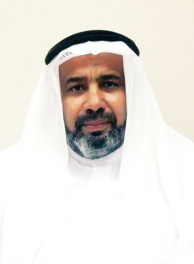 "حسين الهاجري رئيس جمعية الصيادين ورئيس جمعية تنظيم الصيد بأم القيوين"