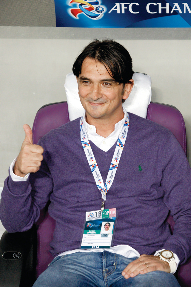 "زالاتكو سعيد بالفوز"