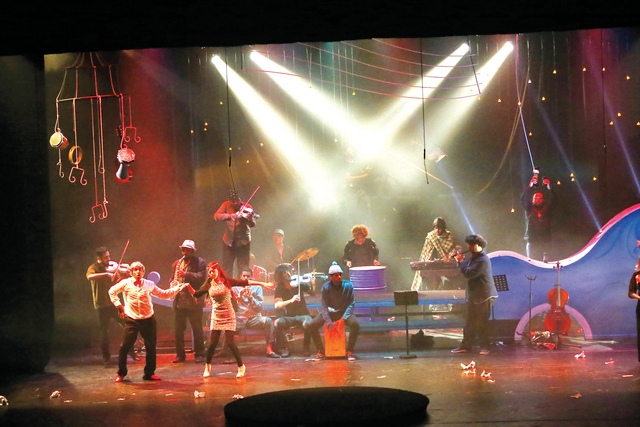 «أوركسترا» ترصد ضبابية الشارع العربي وعدم استقراره