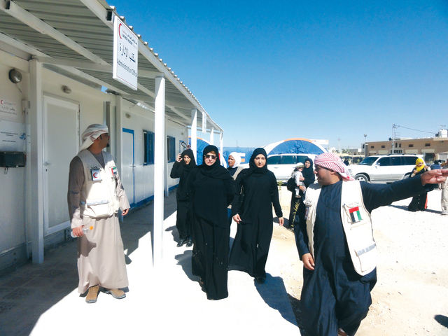 "خلال زيارة وفد الشرطة النسائية للمستشفى الإماراتي للاجئين السوريين في الأردن"