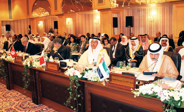 "الخلوفي يترأس وفد الدولة في اجتماع  كبار مسؤولي وزارات الخارجية  والمندوبين الدائمين لدى الجامعة العربية \tالبيان"