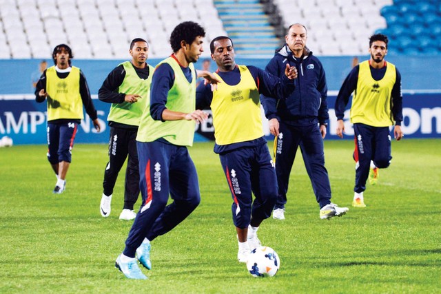 "جانب من تدريبات بني ياس لمباراة اليوم \t البيان"