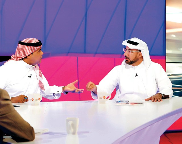 "نقاش بين رياض الذوادي وموسى عباس في استوديو «جيم أوفر»"