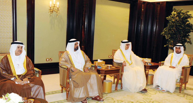 "الوفد المرافق يحضر لقاء حمد الشرقي وأمير الكويت وام"