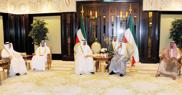 "جانب من لقاء حاكم الفجيرة وأمير الكويت وام"