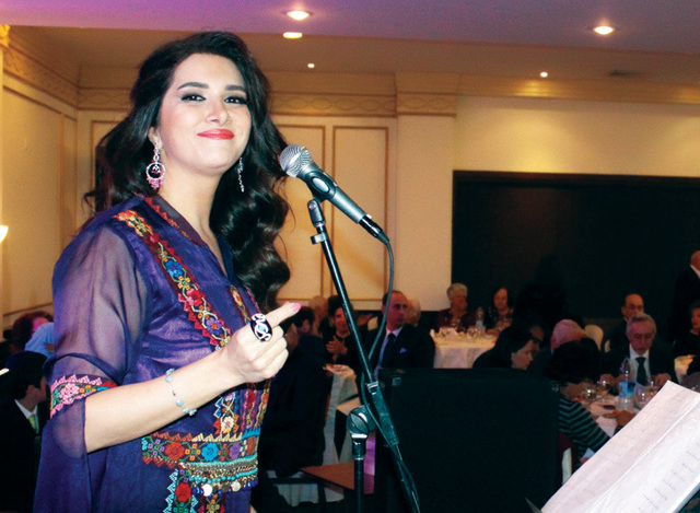 سهرة فنية لزين عوض في عمان