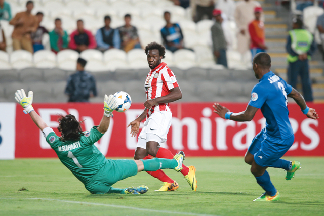 "كايسيدو بذل مجهودا كبيرا ولكنه لم يهز شباك الاستقلال \t تصوير - مجدي اسكندر"
