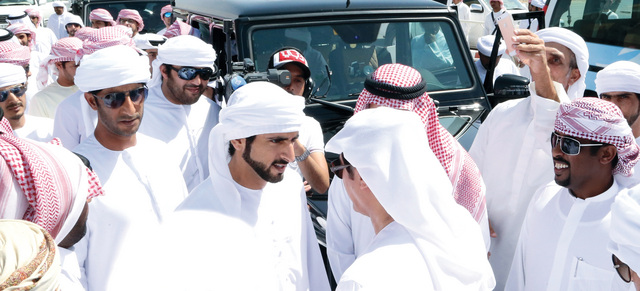"حمدان بن محمد في حديث مع سلطان بن حمدان"