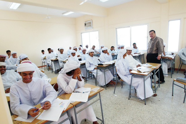 "خلال عملية اختيار الطلبة المتفوقين للبعثات الخارجية \tالبيان"