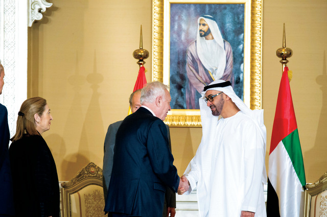 "سموه مرحباً بملك إسبانيا والوفد المرافق"
