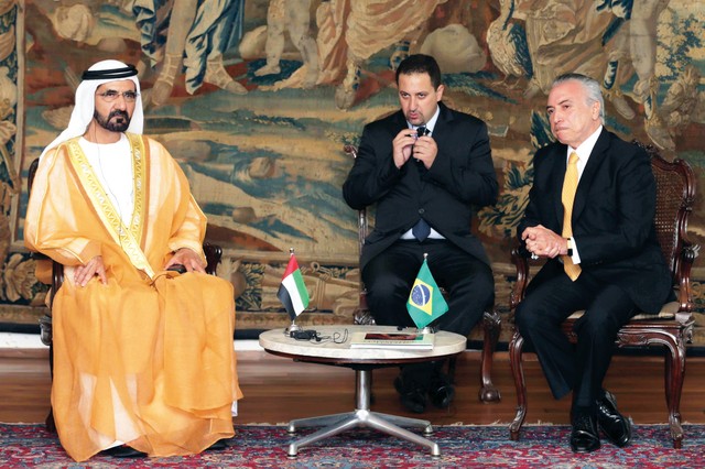 "محمد بن راشد خلال لقائه ميشال تامر"