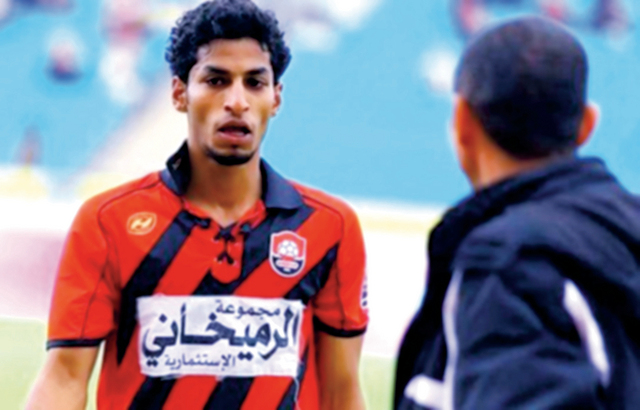 "عبد العزيز الجبرين لاعب نادي الرائد ومحور الصراع بين الهلال والنصر\t البيان"