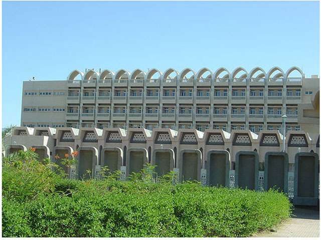 البيان تنشر أسماء خريجات جامعة الإمارات الدفعة 33