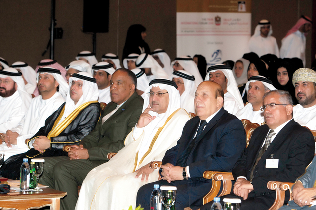 العنصر البشري حجر زاوية التنمية وعماد نهضة الإمارات