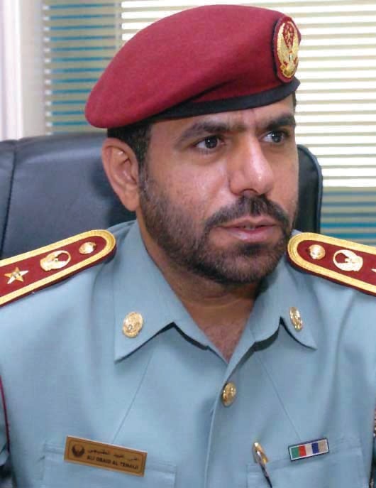 "علي الطنيجي"