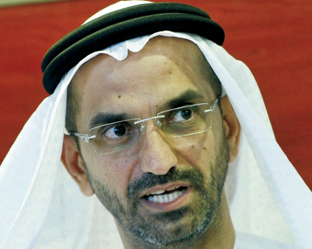 "أحمد الفلاسي رئيس اتحاد السباحة"