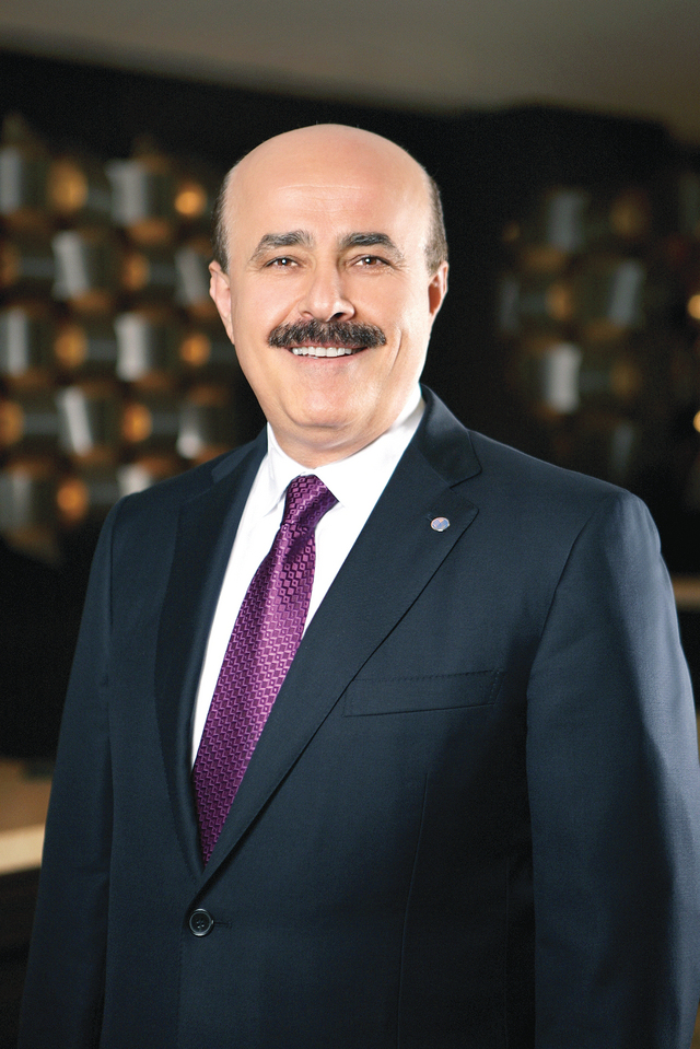 "حسين هاشم"