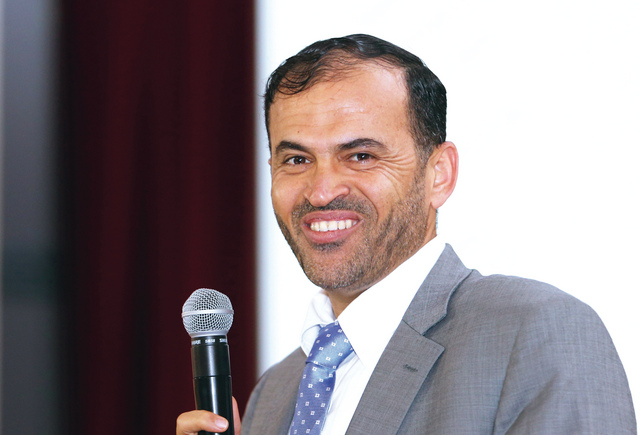"زكريا العتال"