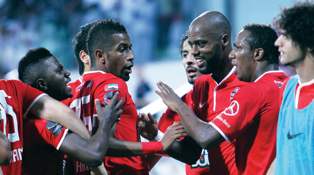"الأهلي يحتفل بالتتويج بطلاً للدوري الليلة"