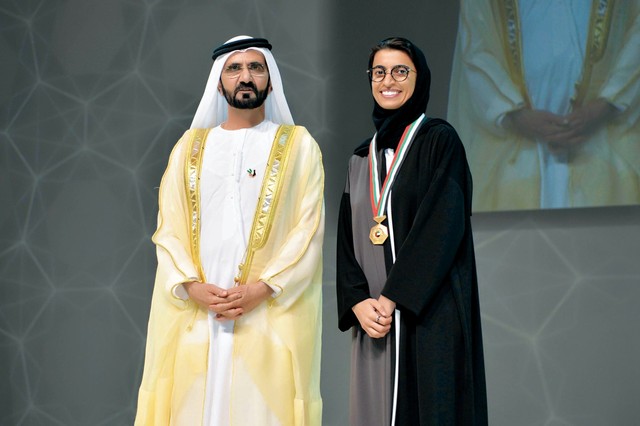"محمد بن راشد مكرماً نورة الكعبي"