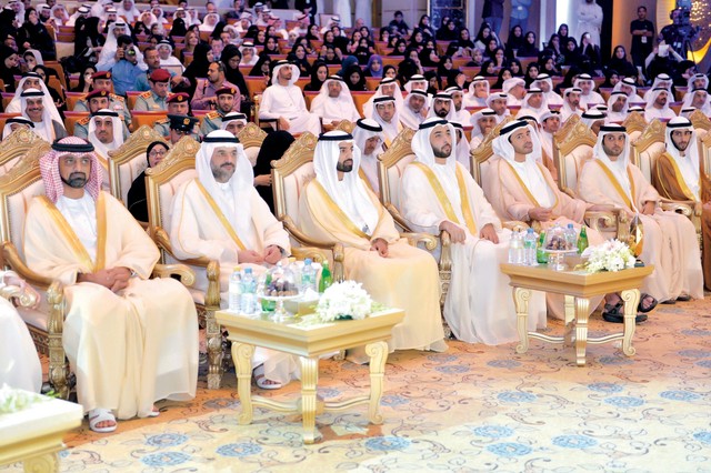 "سلطان بن محمد وعمار النعيمي وراشد بن سعود ومحمد بن سعود وعبدالله بن زايد وعبدالعزيز النعيمي"