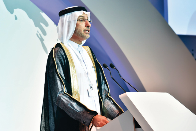 "محمد الزرعوني خلال إلقاء كلمته"