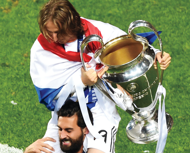 "مودريتش حلم باللقب طويلا \t أ ف ب"