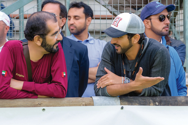 "محمد بن راشد في حوار مع حمدان بن محمد   تصوير - علي عيسى"