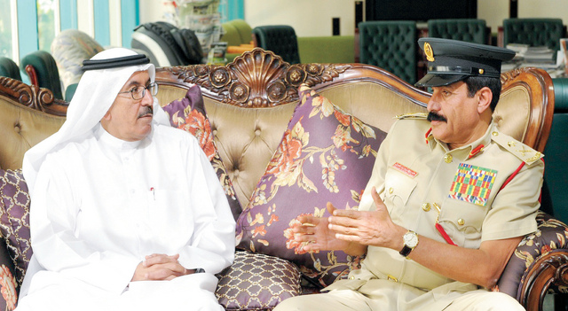 "عبدالله غباش في حديث مع المزينة"