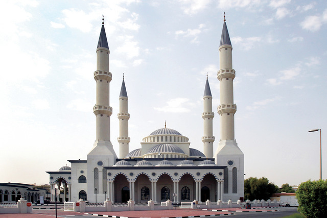 "مسجد الفاروق عمر بالجميرا من المصدر"