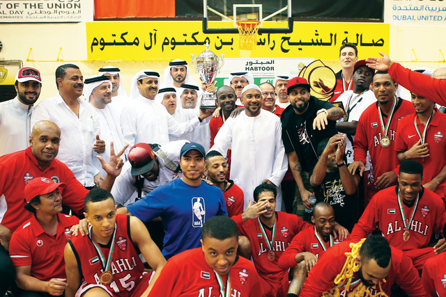"الأهلي أكد سيطرته على سلة الإمارات بالحصول على كأس الاتحاد"