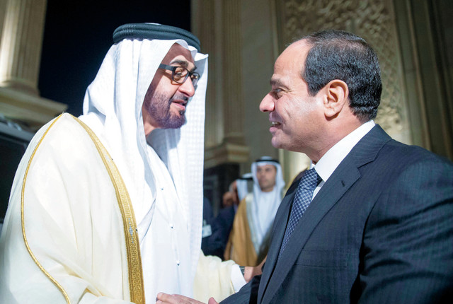 "محمد بن زايد مهنئاً السيسي \tوام"