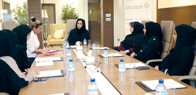 "جانب من أحد مؤتمرات نادي السيدات\t تصوير ــ حصة إسماعيل"