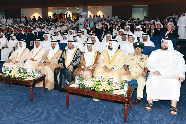 "عبدالله الشيباني وأحمد بن حميدان وسعيد الكندي وقيادات أكاديمية وعسكرية وشرطية"