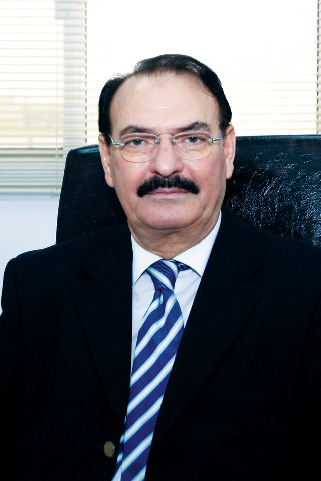 "علي حسن الدور"
