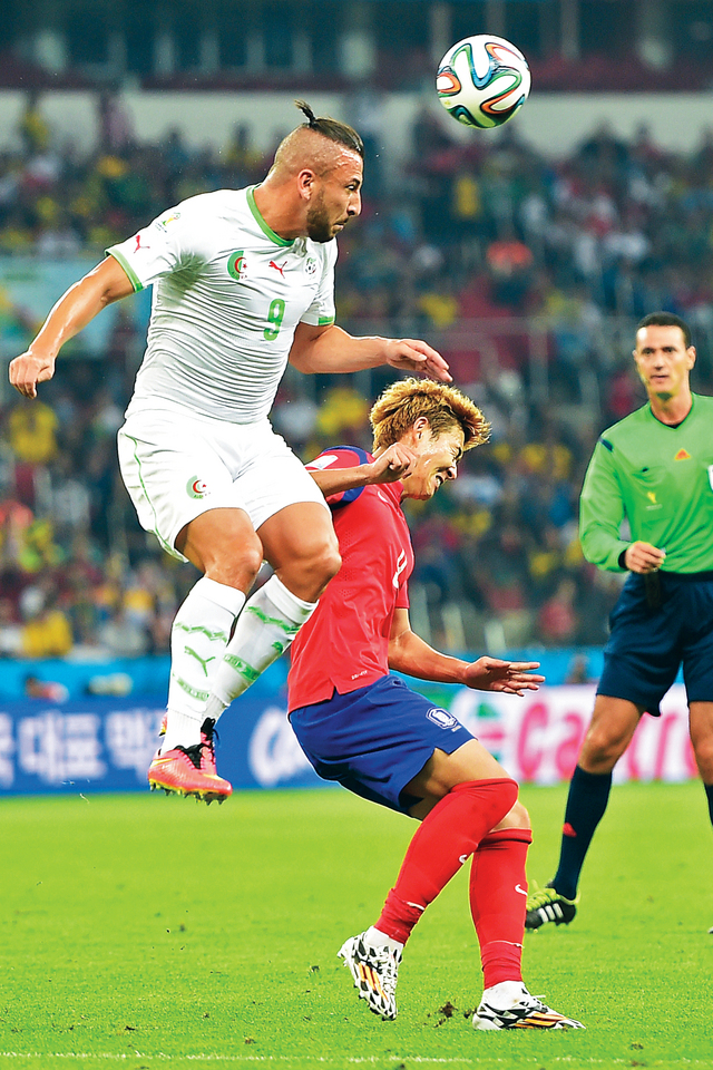 "غيلاس وهجمة على مرمى المنتخب الكوري أ ف ب"