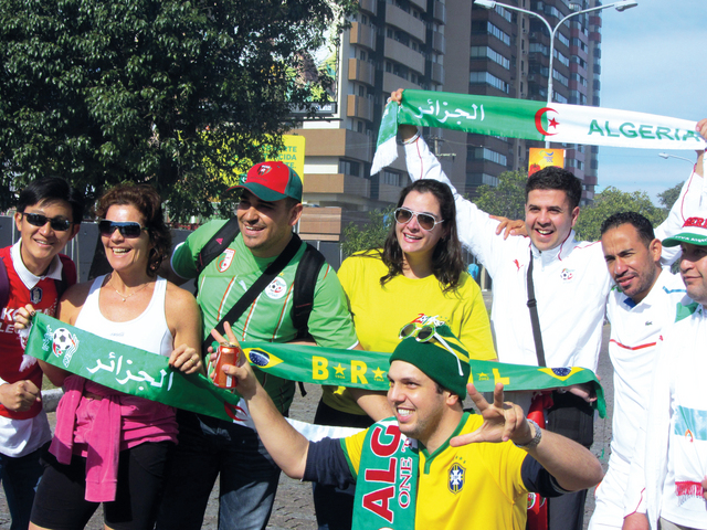 "فرحة برازيلية جزائرية من قلب المونديال البيان"