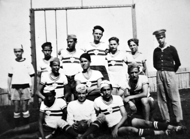 "أول فريق لفاسكو دي غاما عام 1898"