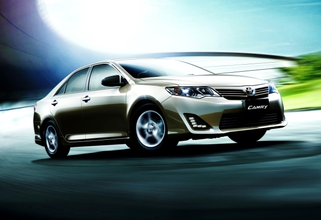 "كامري الأفضل مبيعاً بين متوسطة الحجم"