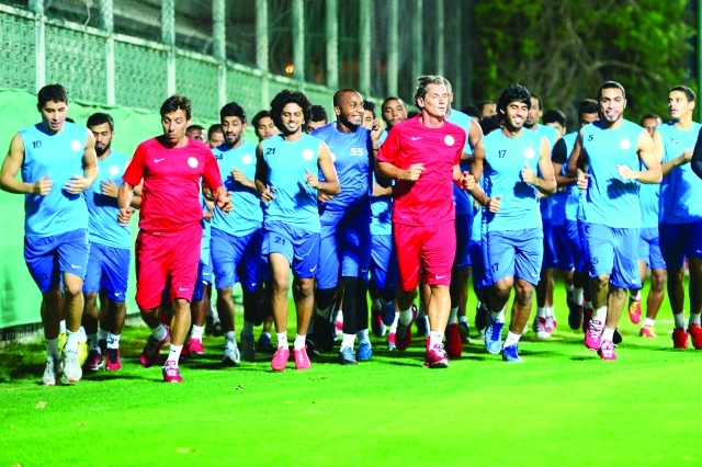 "التجمع الأول للاعبي الجزيرة في أبوظبي البيان"