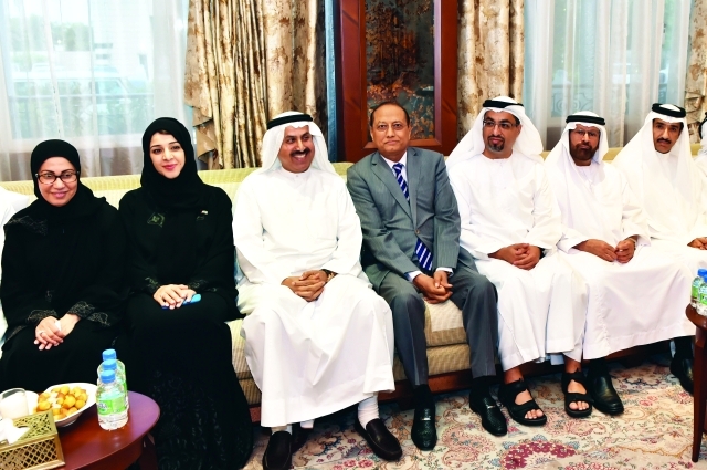 "الوزراء وكبار الشخصيات"