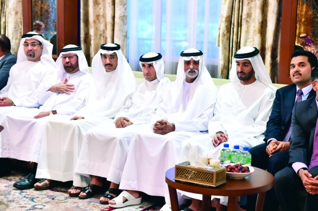 "نهيان بن مبارك وسعيد آل مكتوم وأحمد الزعابي"