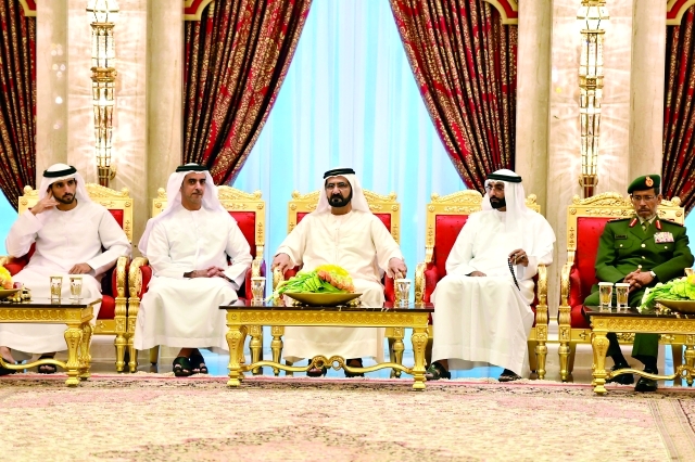 "محمد بن راشد وحمدان بن محمد وسيف بن زايد والبواردي والرميثي خلال اللقاء"