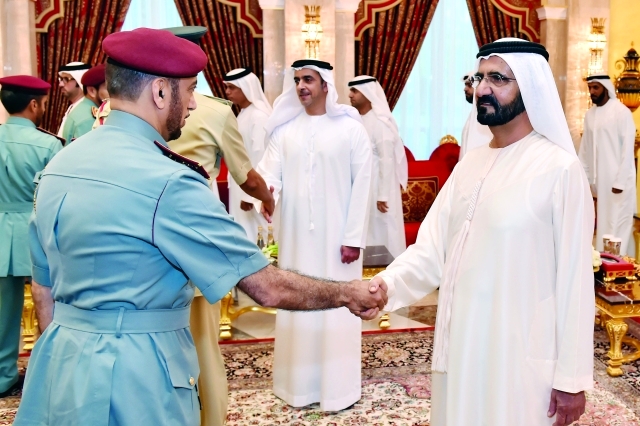".. ومصافحاً المري"