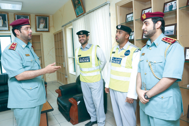 "ملاطفة العاملين في المركز"