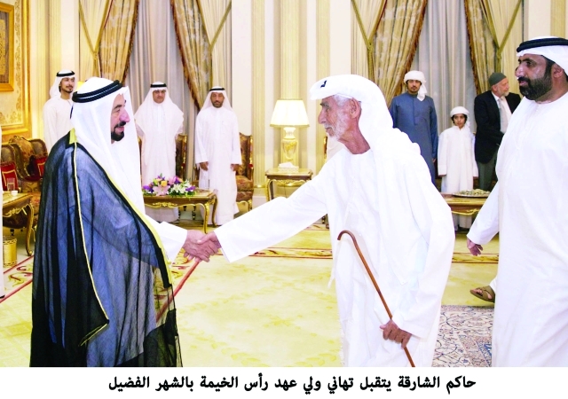 "حاكم الشارقة يتقبل تهاني المواطنين"