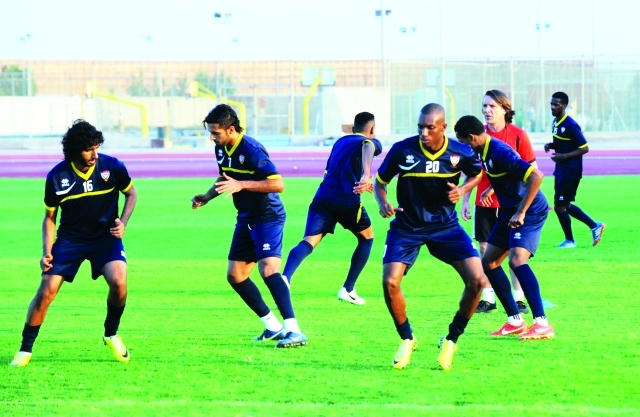 "استعدادات قوية للأبيض لخليجي 22 ونهائيات آسيا البيان"