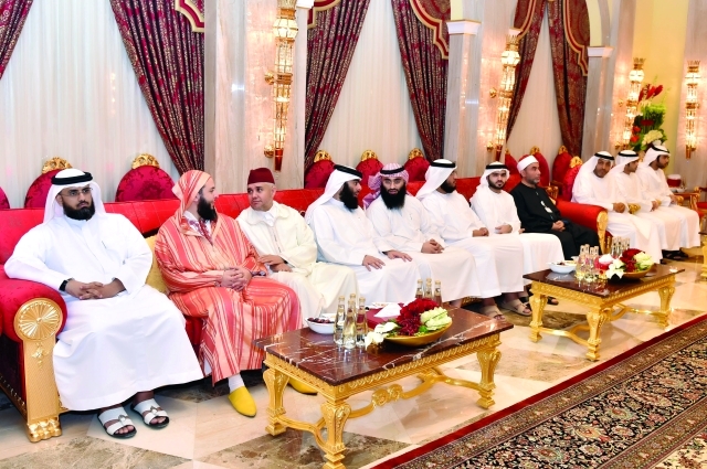 "العلماء الضيوف خلال الاستقبال"